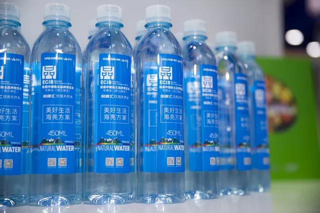 1526376606919164v45w.jpg 3.jpg